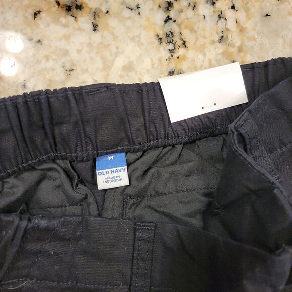 NWT Old Navy Stretchy Waist Black Shorts 3.5" - Picture 5 of 5